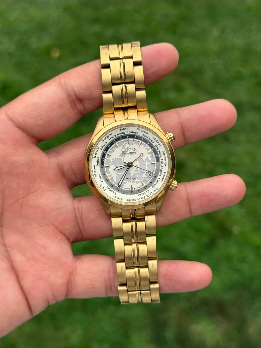 Citizen Gold-Tone Calibre 6000 World Time Dial Watch with White Face men’s watch